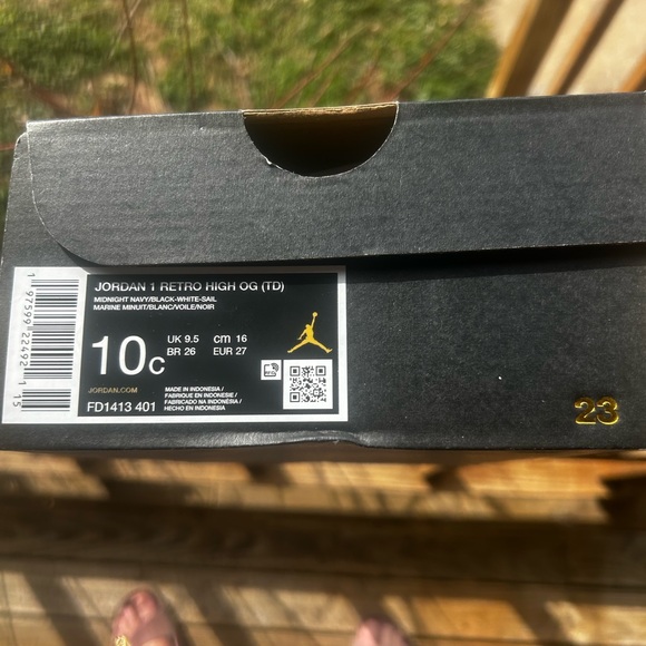 Brand new in box Jordan kids 10c - Picture 4 of 4